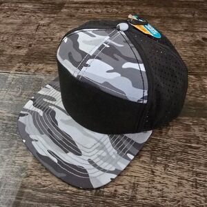 24/7 LIFE BY 7-ELEVEN Performance Cap Mens OSFM Camo Grey Black NEW Mesh Hat